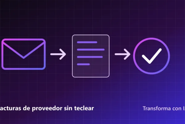 Sobre de correo, documento y marca de verificación sobre fondo morado que representan el flujo de facturas de proveedor
